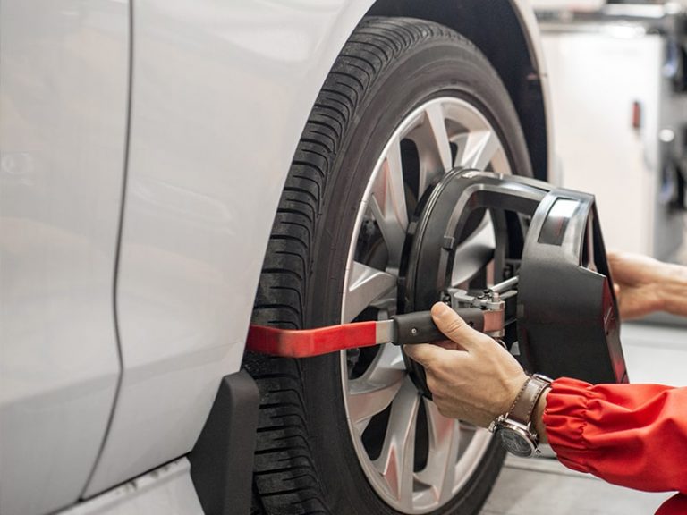 géométrie pneus pour révision auto au garage de la Sauve entre Créon et Targon